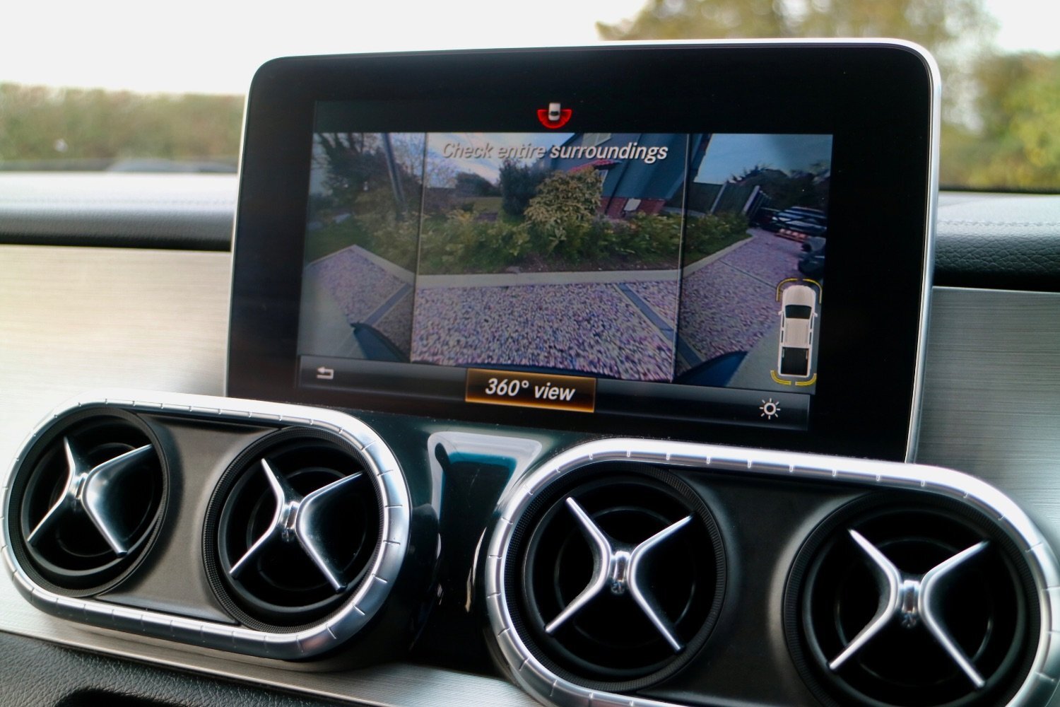 Used MERCEDES-BENZ X CLASS 2019 White in Colchester, Essex | Que 